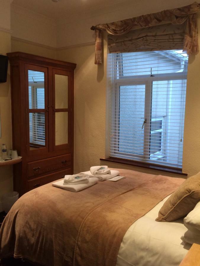 Southcombe Guesthouse Сідмут Екстер'єр фото